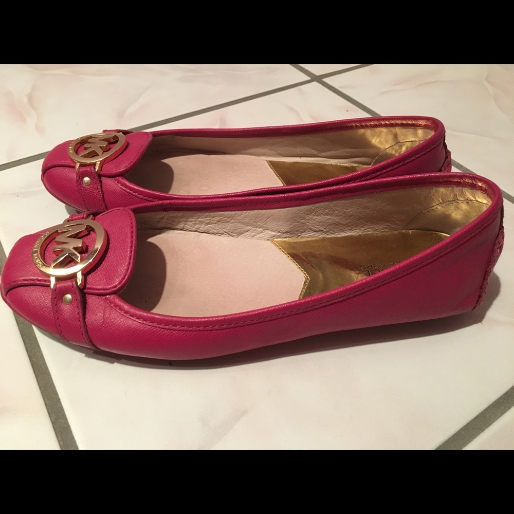 Michael kors pink flats